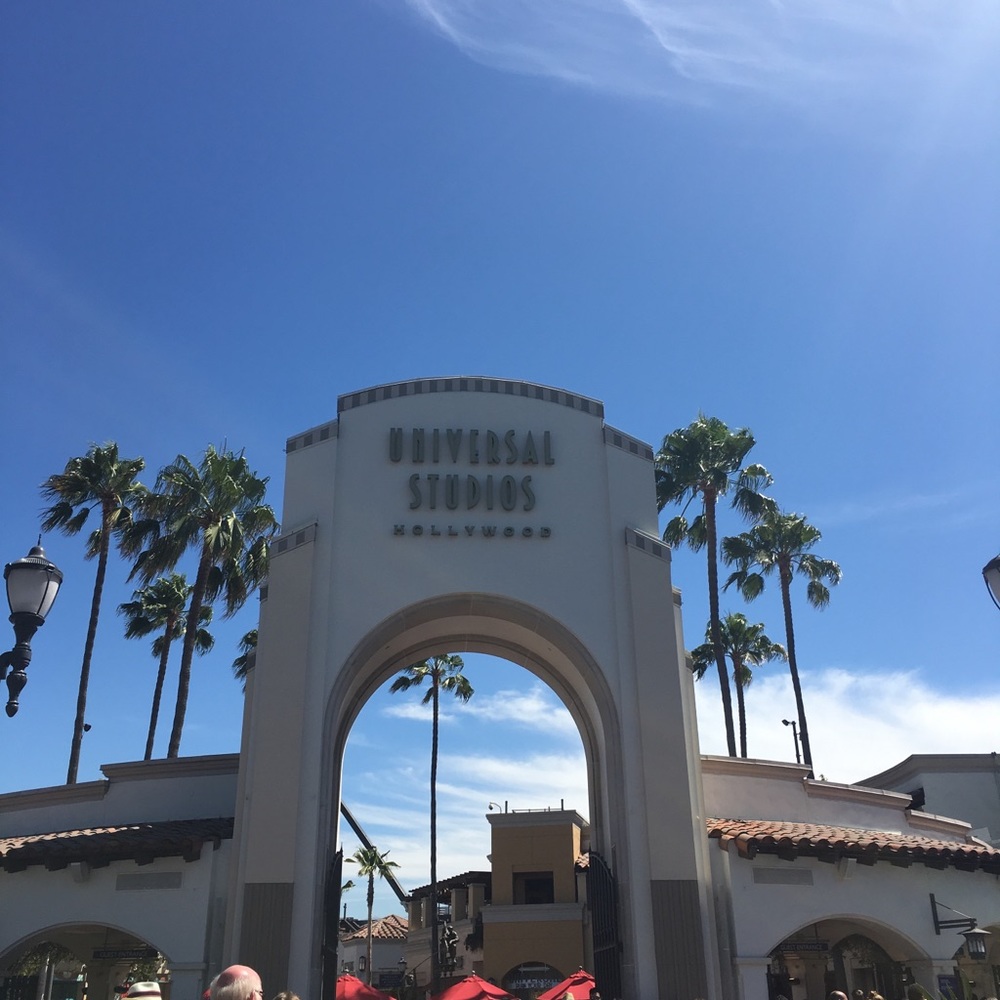 Meet your Posher, Victor